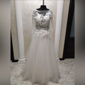 Lace, floral, wedding gown, A-line.